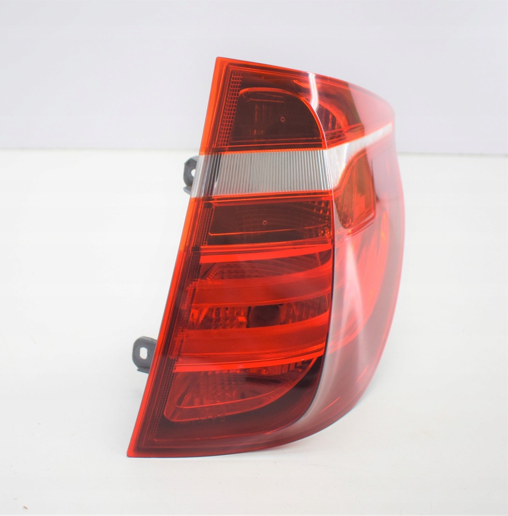 Bmw X F Lampa Prawa Ty Tylna Eu Demonta Org