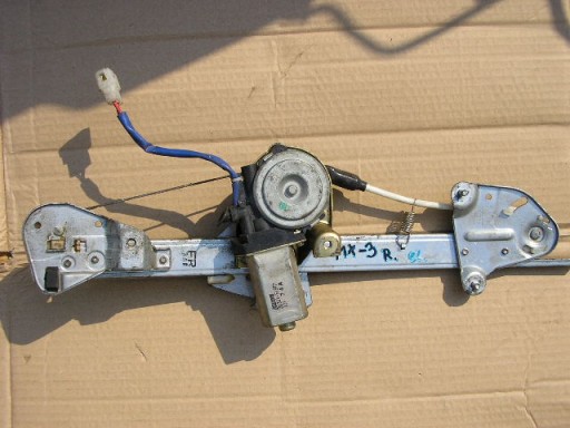 MAZDA MX - 3 склопідйомник правий електричний - 1