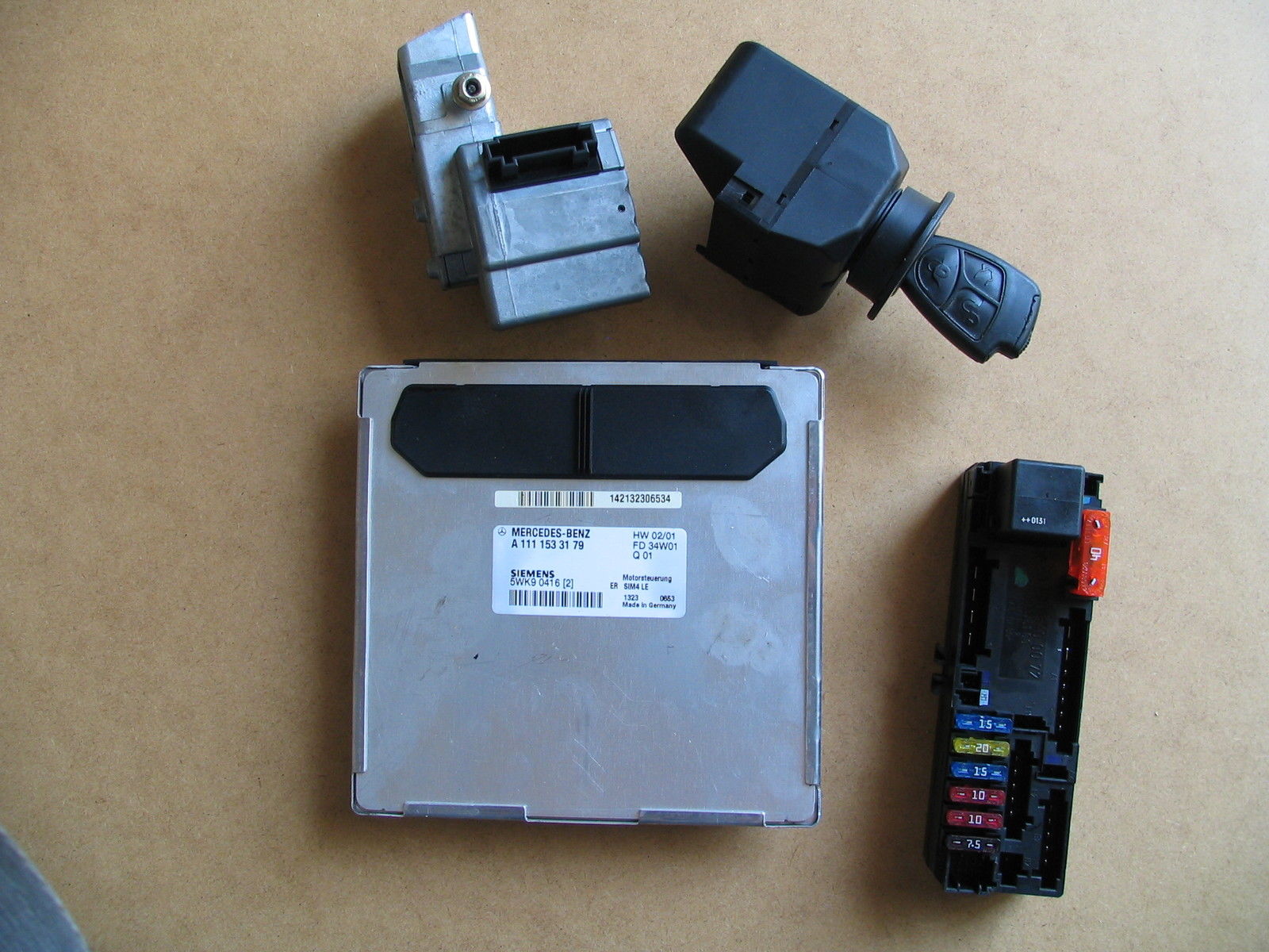 транслятор-чіп, комп'ютер, ригель КЛК w208 A1111533179