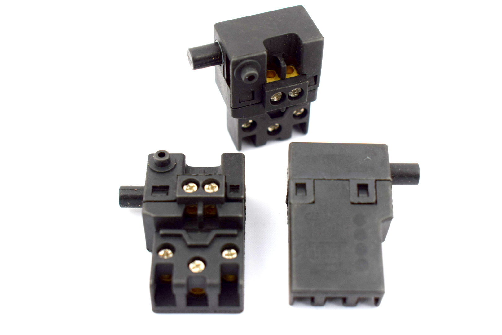 

Wyłącznik piła ukosowa CMI FA2-6/1W-F2 KR1040 12A