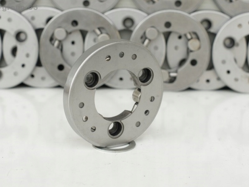 YAMAHA XV 535 SPRZĘGIEŁKO WOLNE KOŁO ROZRUSZNIKA Numer katalogowy części 1-39561-88