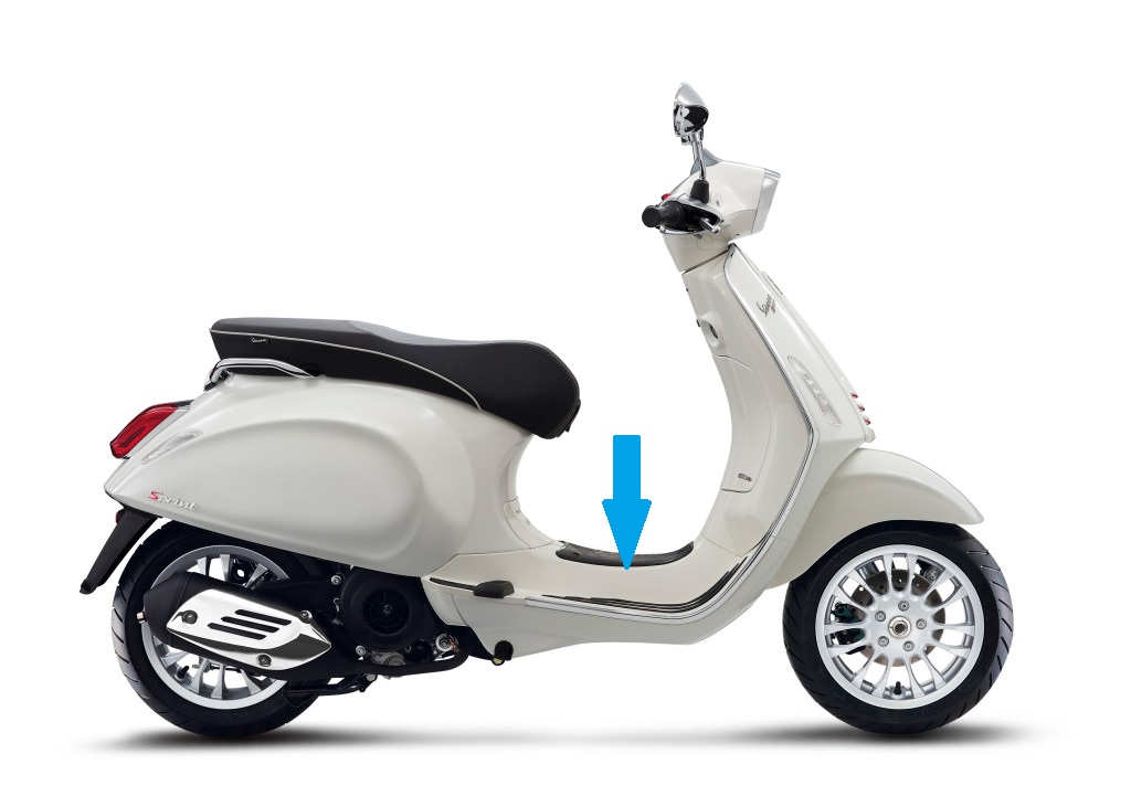 Vespa Red 2022