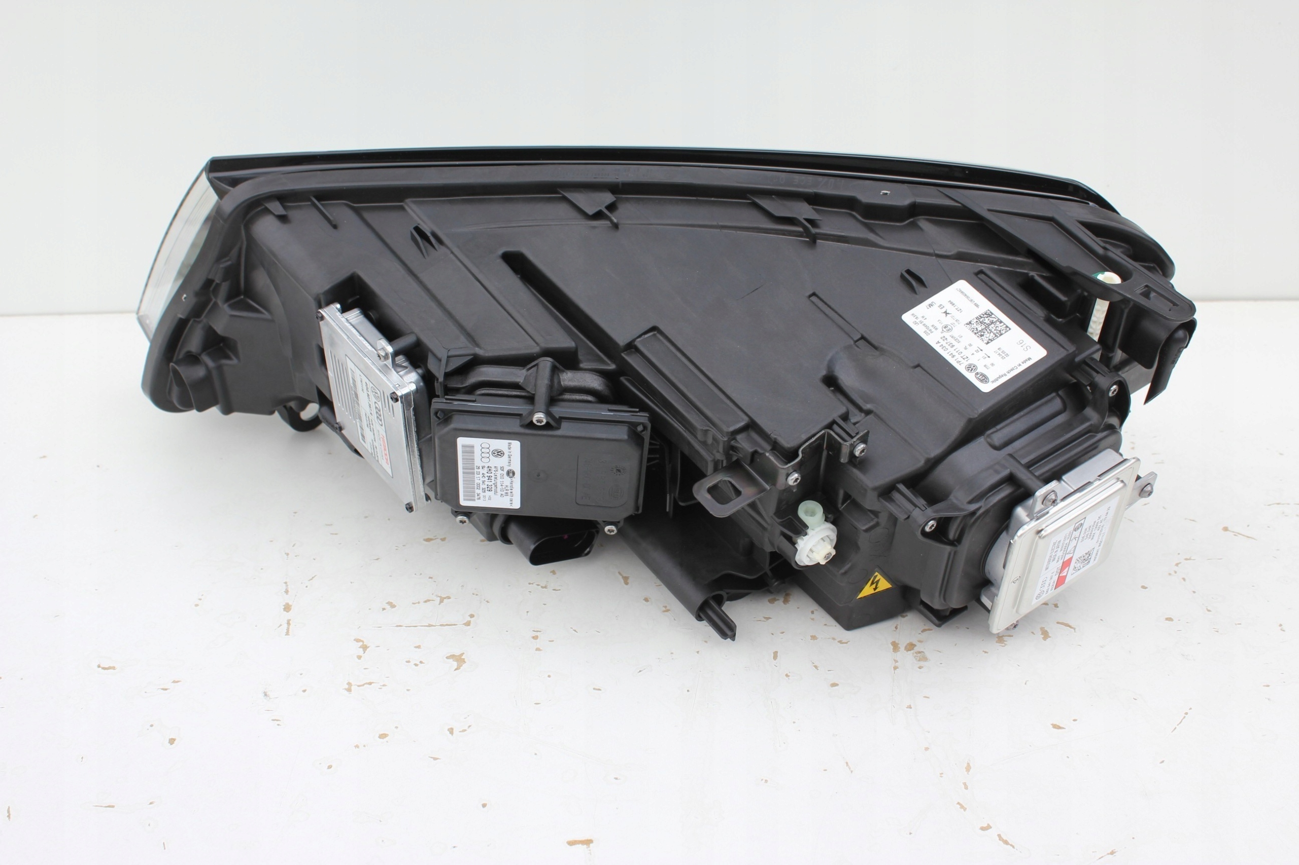 Reflektor Lampa Vw Touareg II Lift 7P1941033A/034A Producent części Volkswagen OE