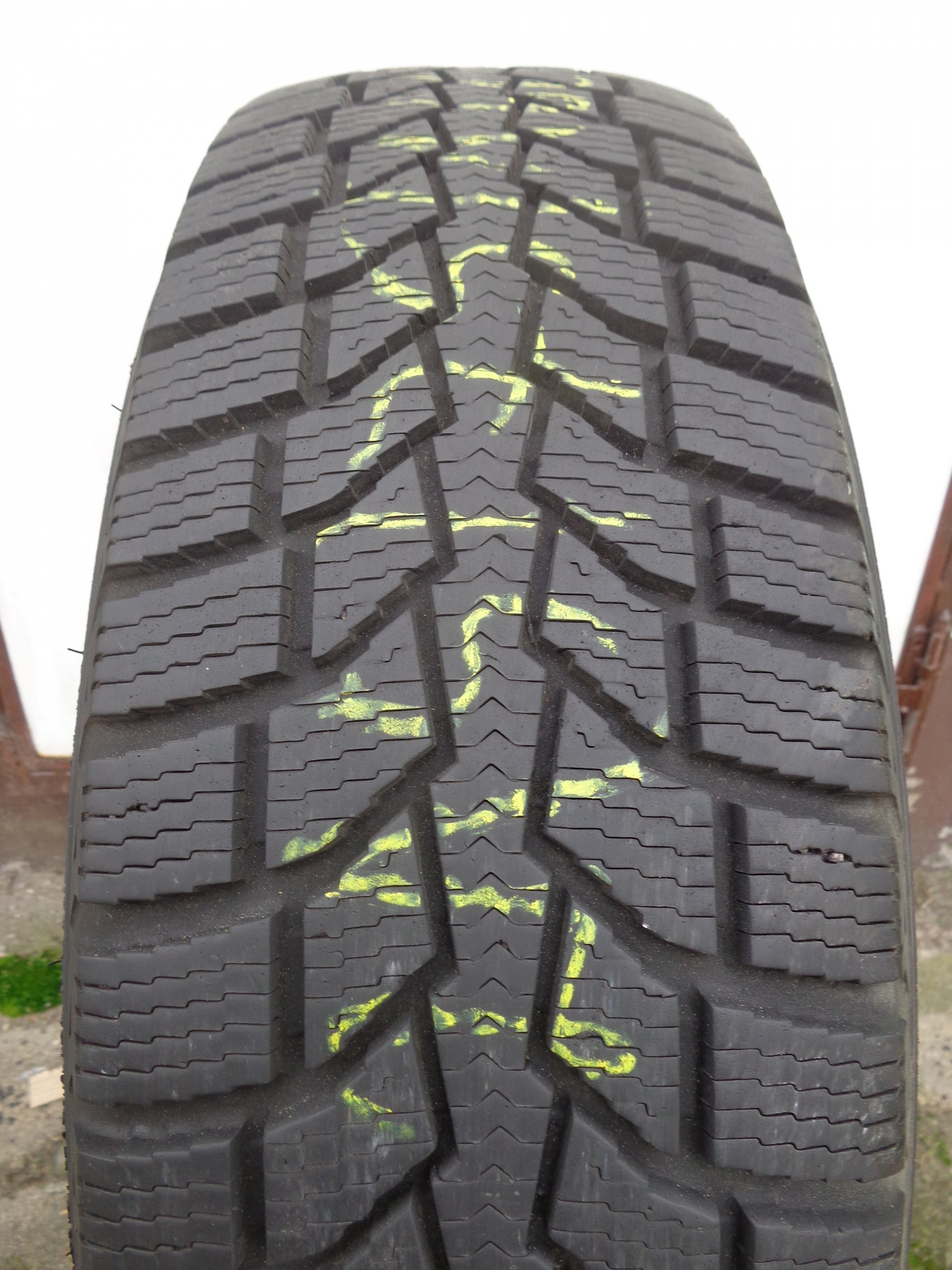 ШИНЫ 215/75/16C NOKIAN HAKKAPELLITTA CR 7,5 ММ