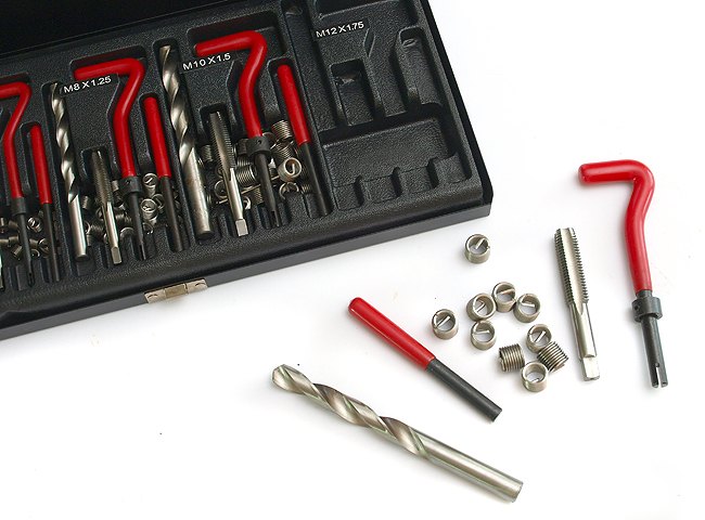 Zestaw do naprawy zerwanych gwintów M5 M12 131el