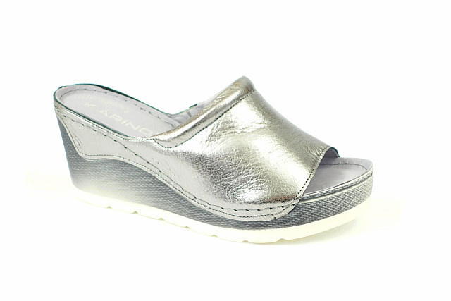 Karino 1918 Stříbrné Kožené Nazouváky Koturn vel. 40