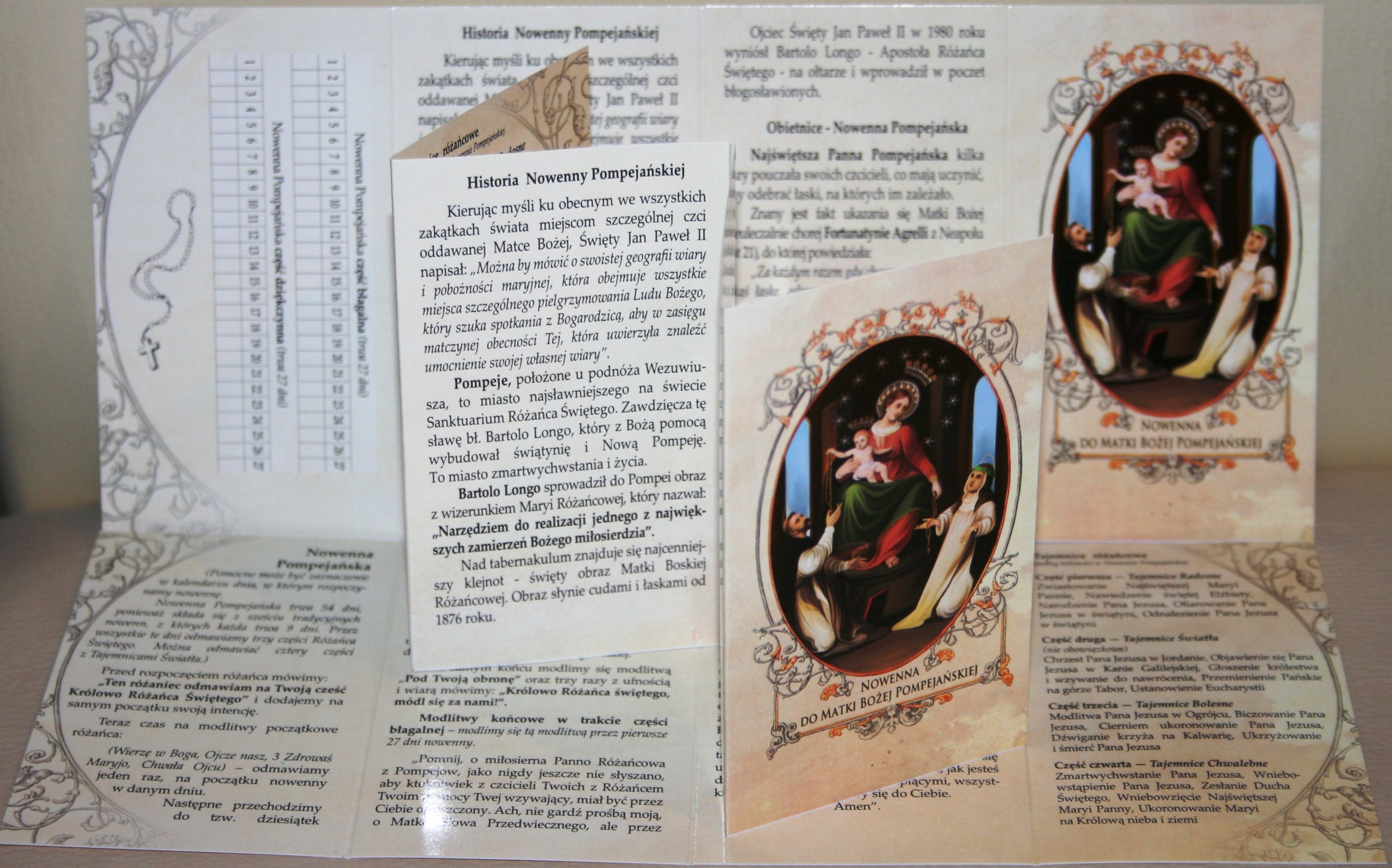 

Nowenna Pompejańska Różaniec mała składanka 10cm