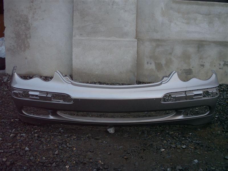 бампер передний MERCEDES W203