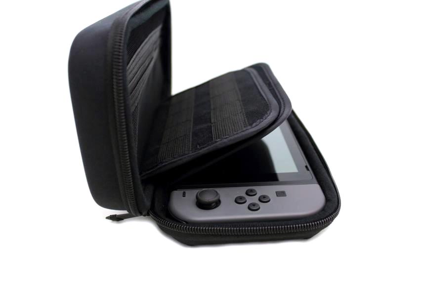 

Kuferek pokrowiec futerał na Switch wzmocniony