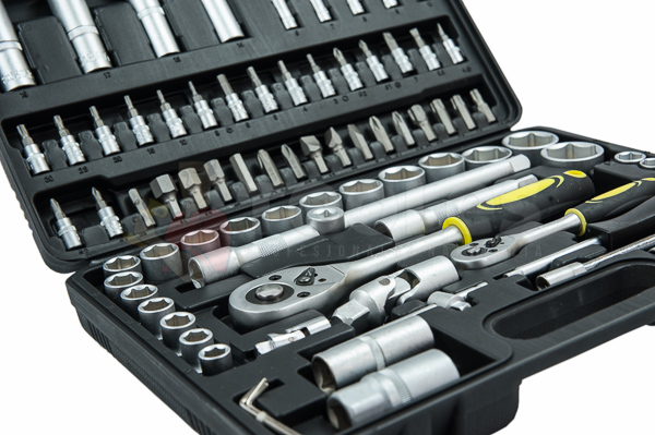 ZESTAW KLUCZY NASADOWYCH KLUCZE NASADOWE 94 + 6-22 EAN (GTIN) 5907580122694