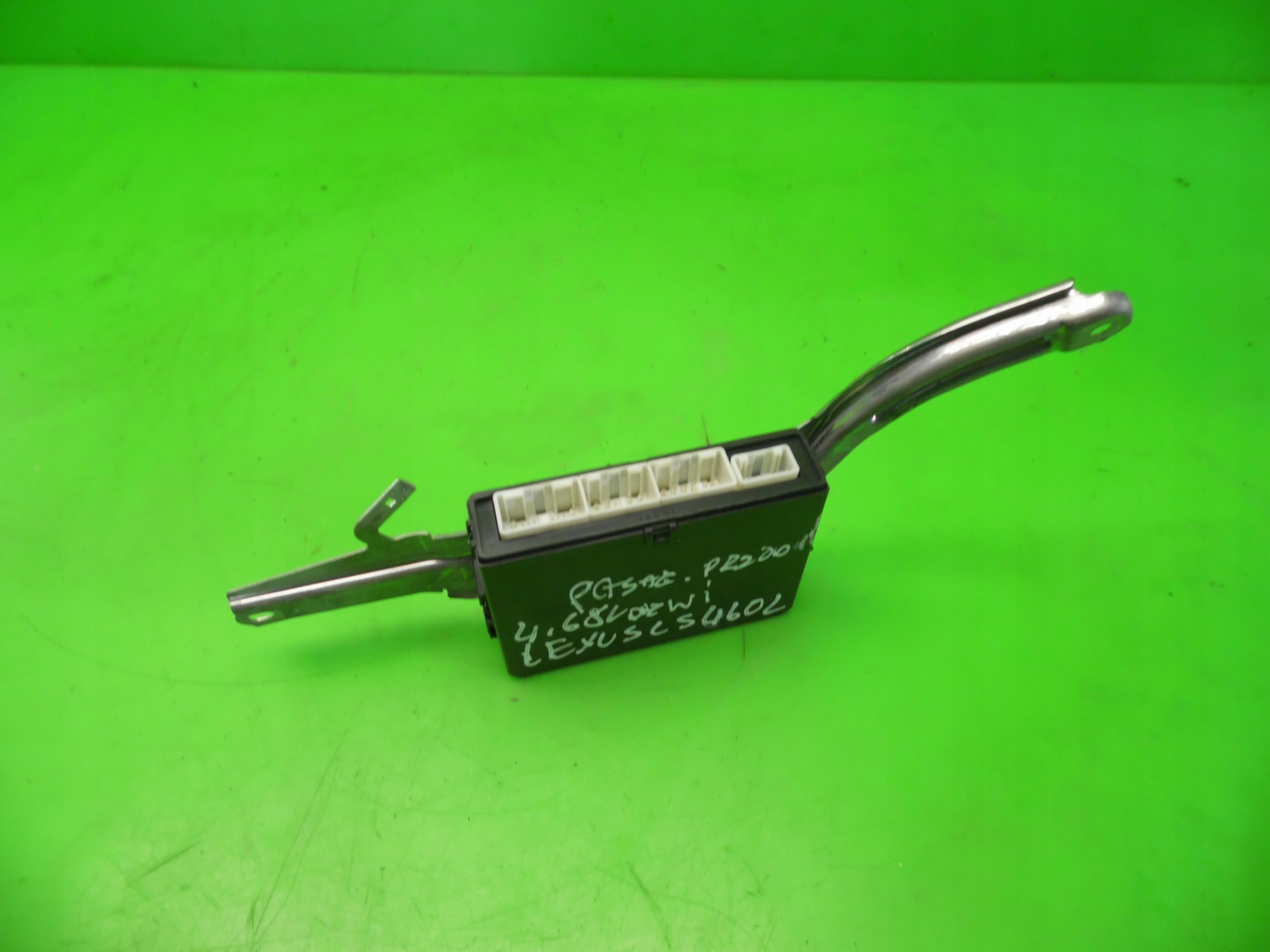 МОДУЛЬ ДВЕРИ ПЕРЕДНИЙ ПРАВЫЙ 89223-50370 LEXUS LS460L