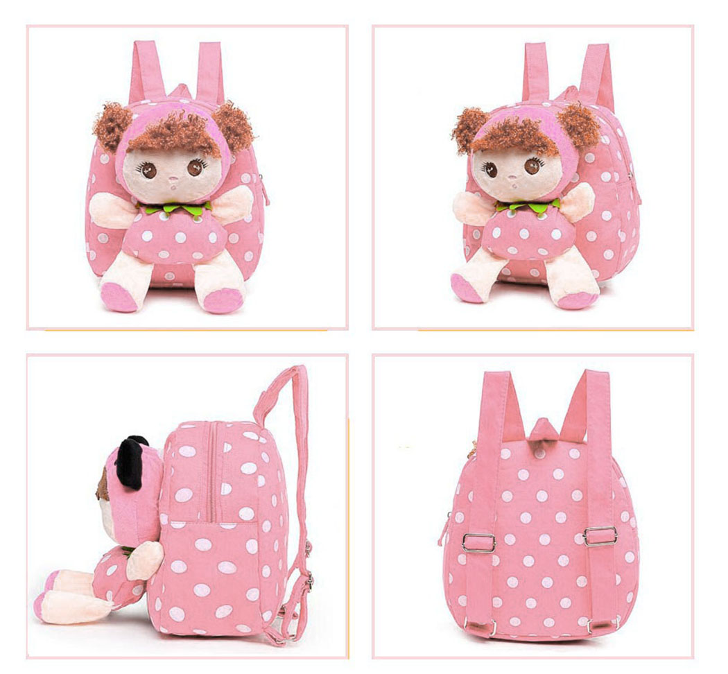 MAŁY PLECAK Z ODPINANĄ UROCZĄ SZMACIANĄ LALKĄ PYZĄ EAN (GTIN) 00023450