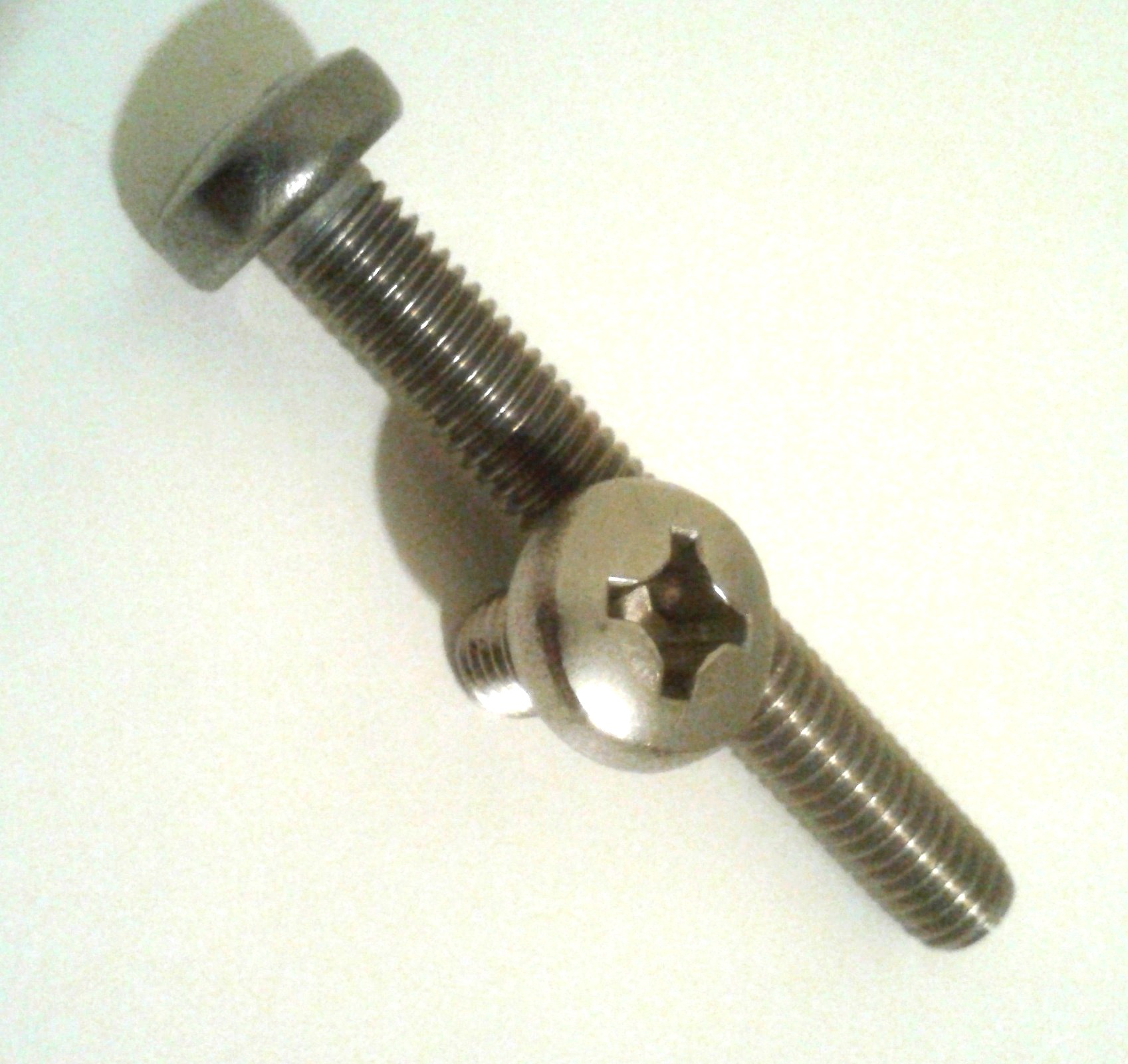 

M3X8 Śruba Nierdzewna Walcowa A2 7985 (10szt)