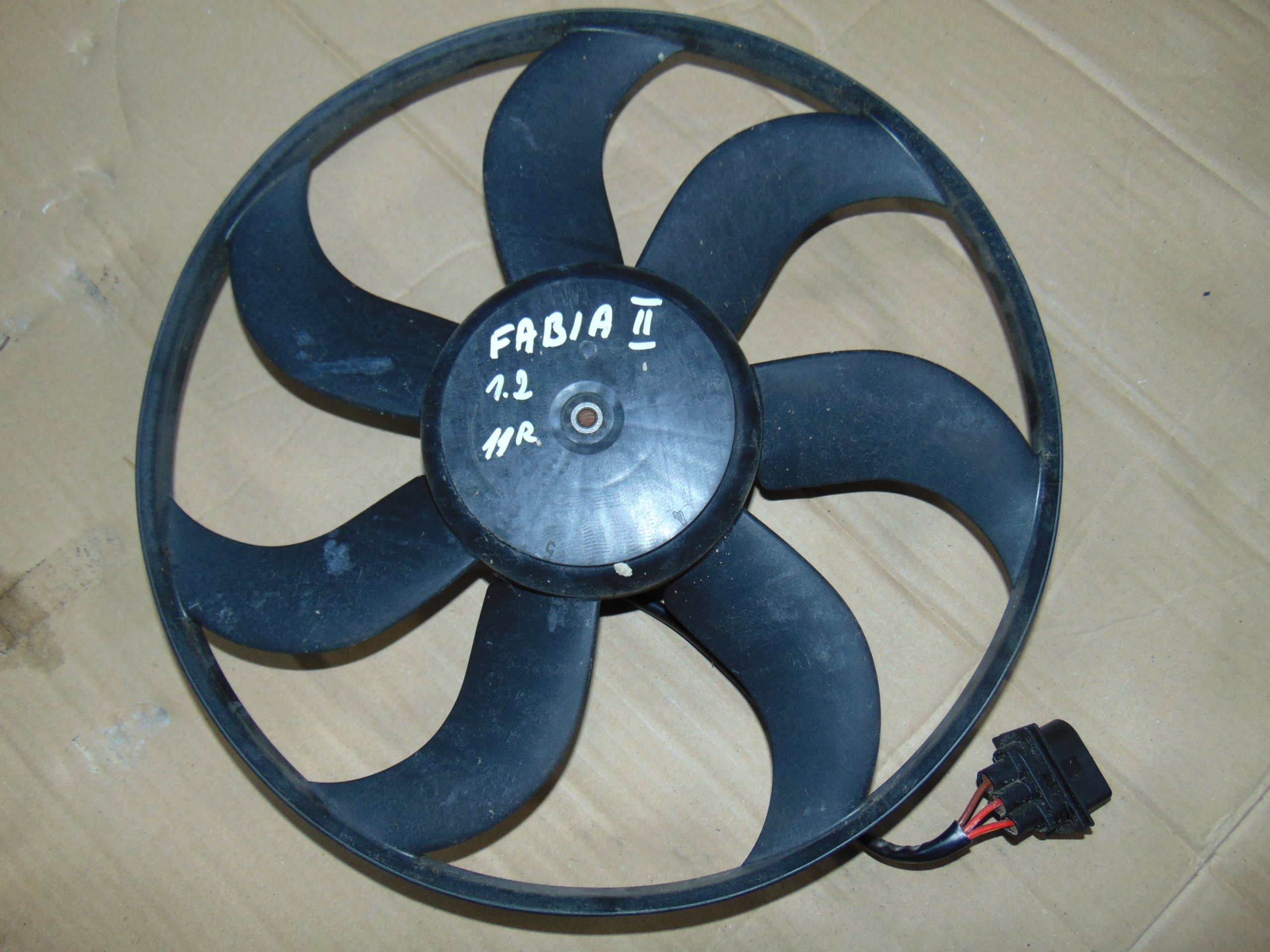 Вентилятор охлаждения фабия 1. Fabia 2 вентилятор. Вентилятор радиатора skoda fabia артикул. Вентилятор охлаждения фабия 1. Вентилятор охлаждения фабия 2.