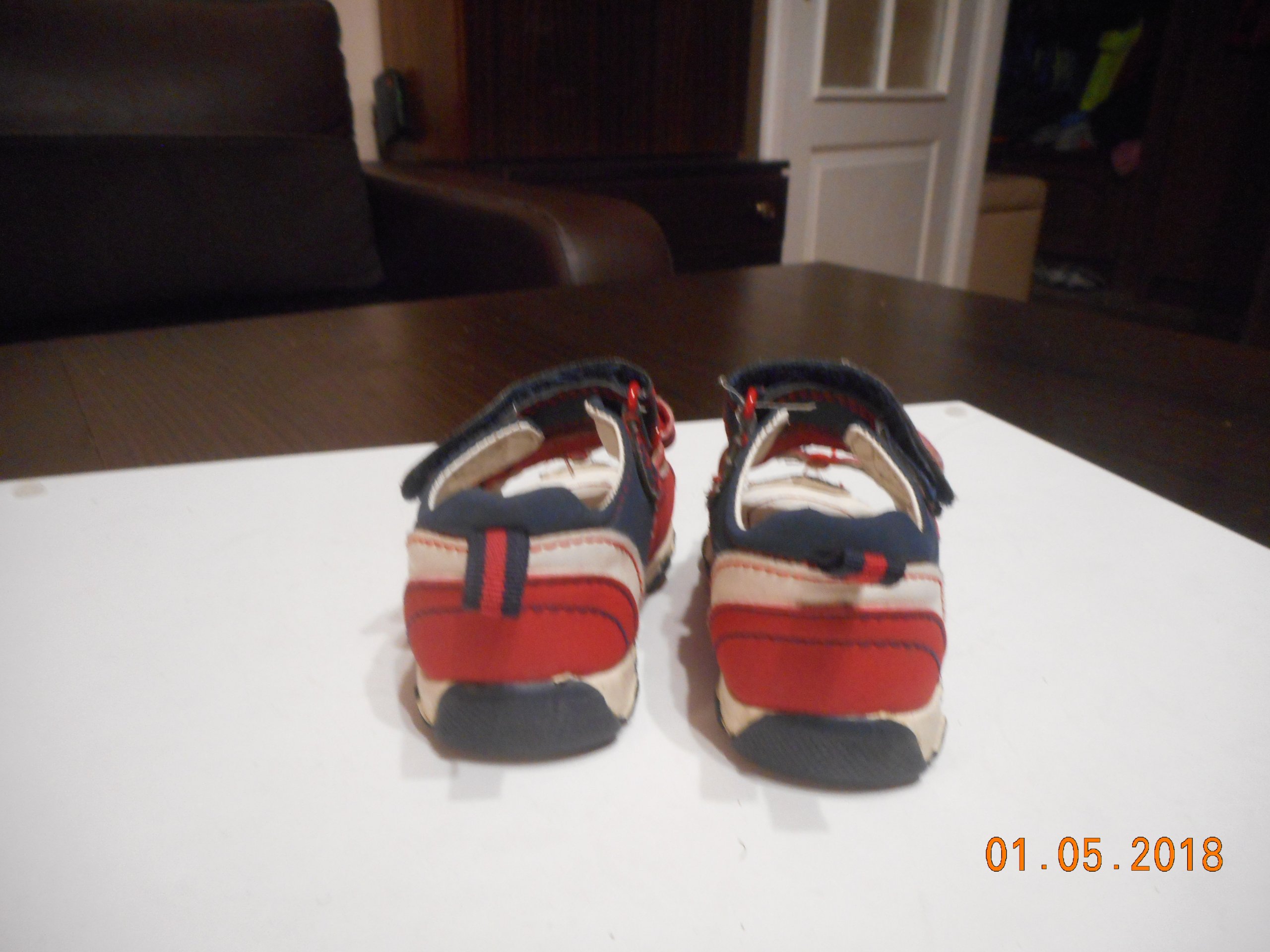 Sandałki dla malucha rozmiar 18 Rozmiar (new) 18