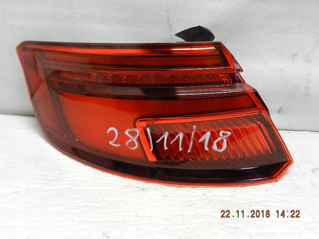 Audi A3 8V0 FL SPORTBACK 16- фонарь led задний левый