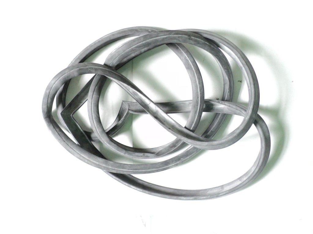 USZCZELKA BAGAZNIKA MERCEDES W111 W112 COUPE