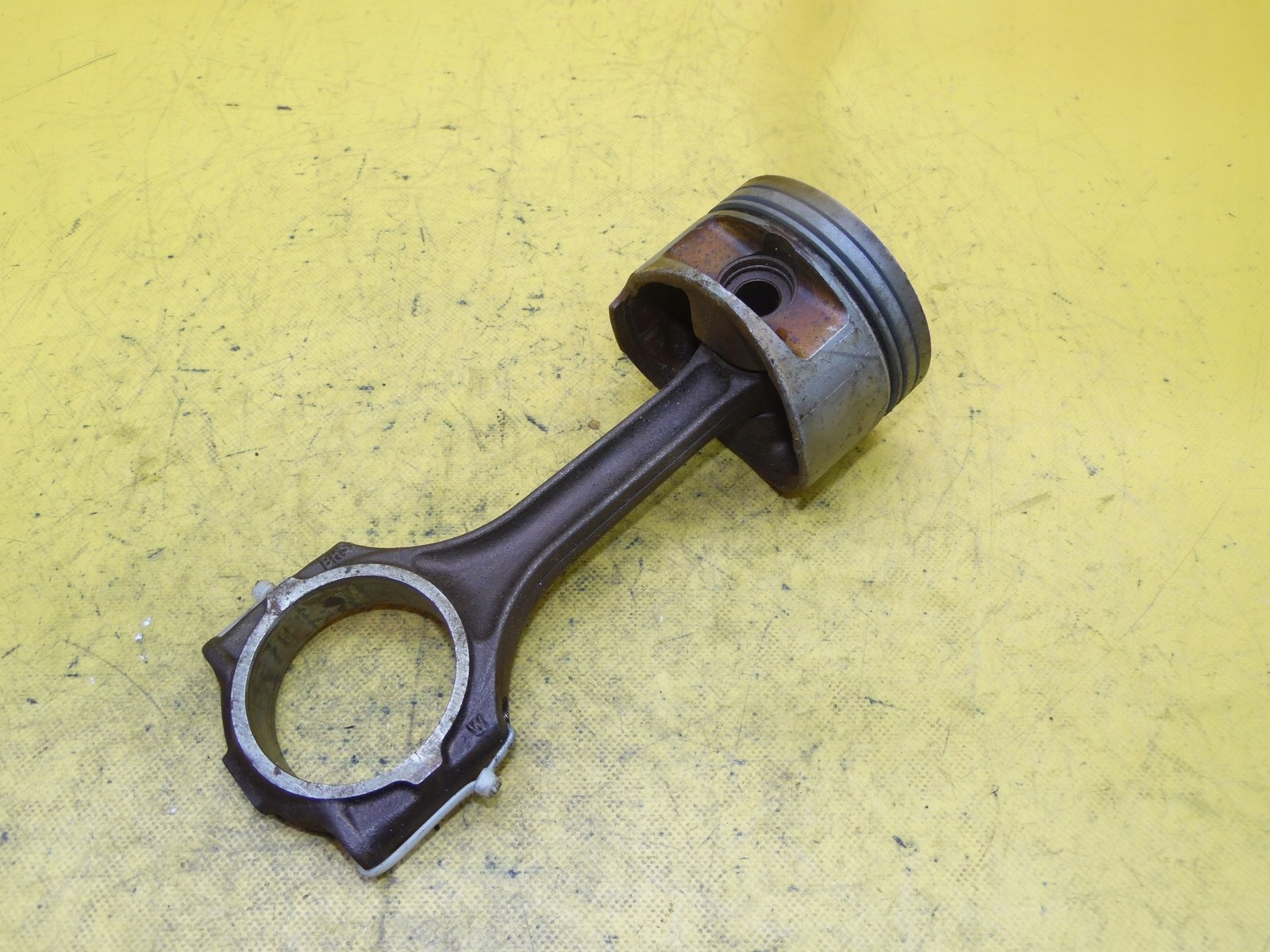 TLOK TLOKI KORBOWOD KORBA AUDI A8 4 2 AQF 84L30