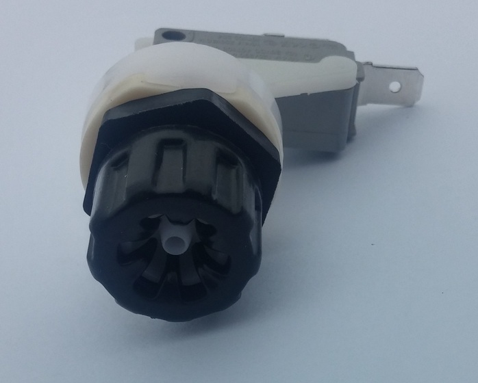 Stycznik elektryczny + przycisk pneumatyczny do młynka pompy + wężyk 2 mb Kod producenta 75111