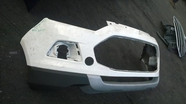 Ford Eco Sport zderzak przód 2013-->