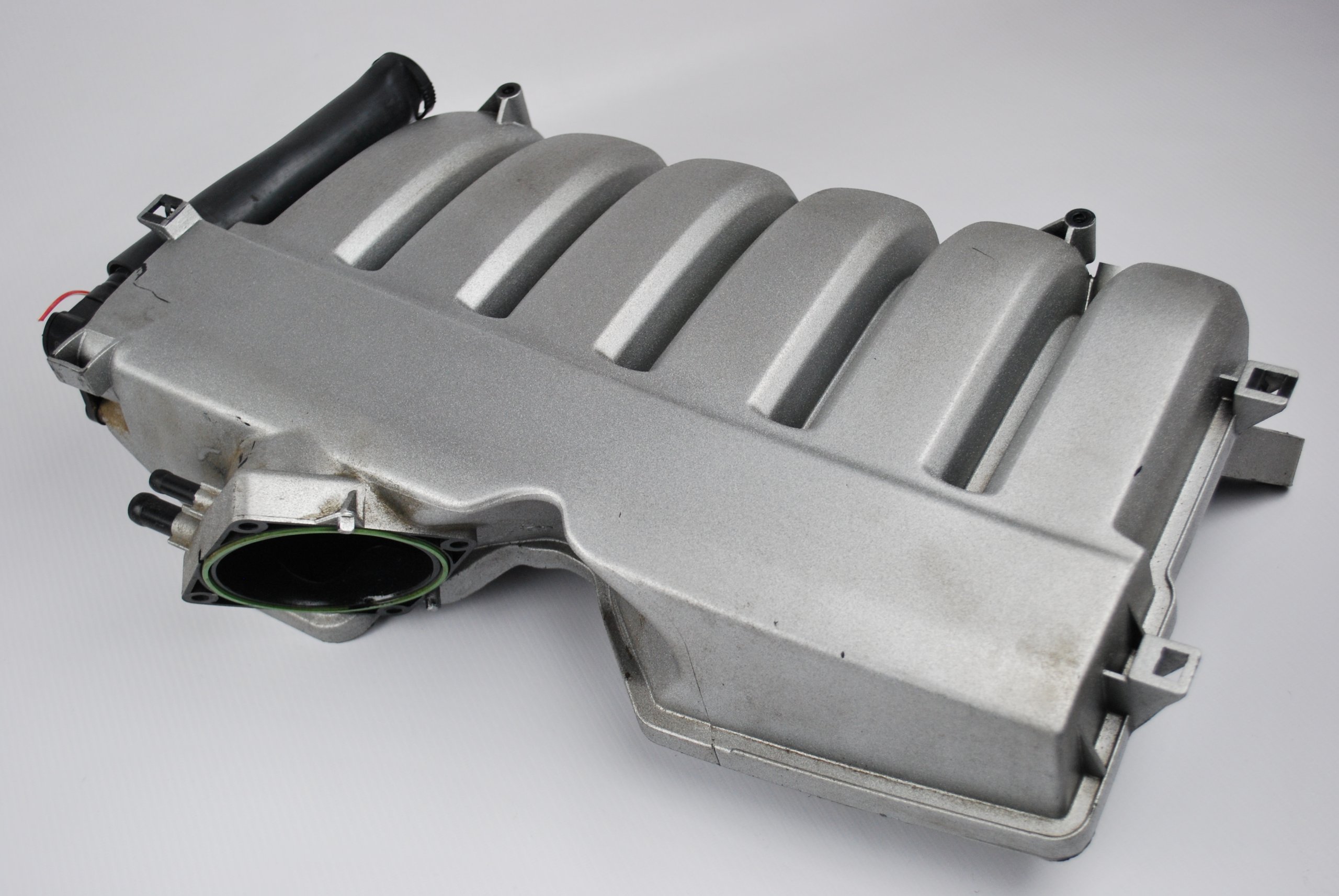 Kolektor ssący Audi A8 D4 W12 6.3 FSI 07P133202E