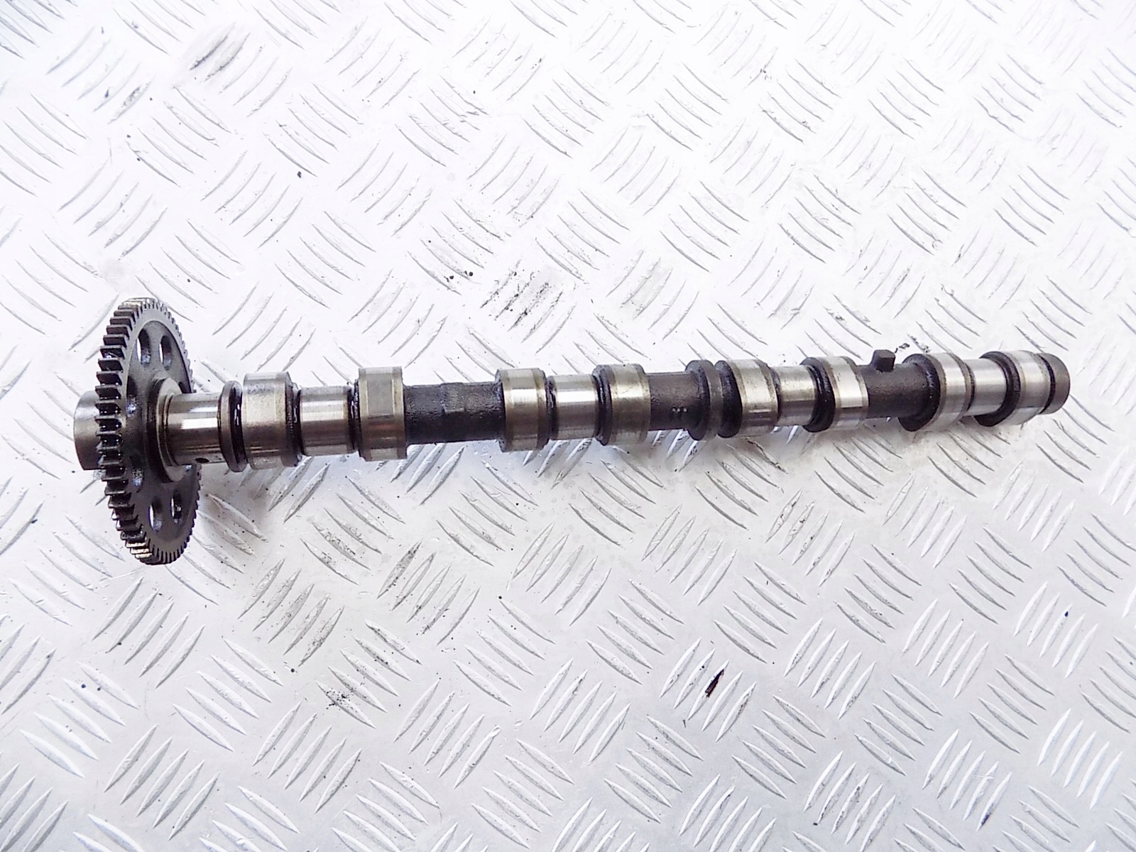 Розподільний вал TOYOYA RAV4 AVENSIS T25 2.2 D4D 2AD