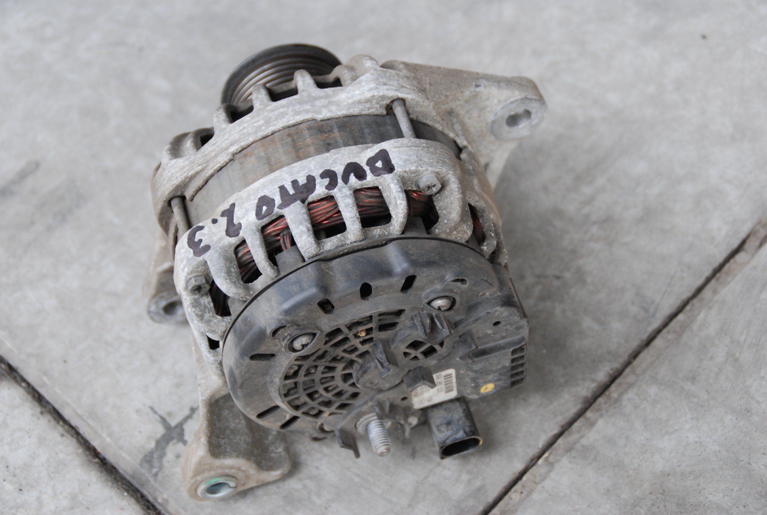 DUCATO IVECO 2.3 EURO 5 ALTERNATOR 504385133 110A Producent części Fiat OE