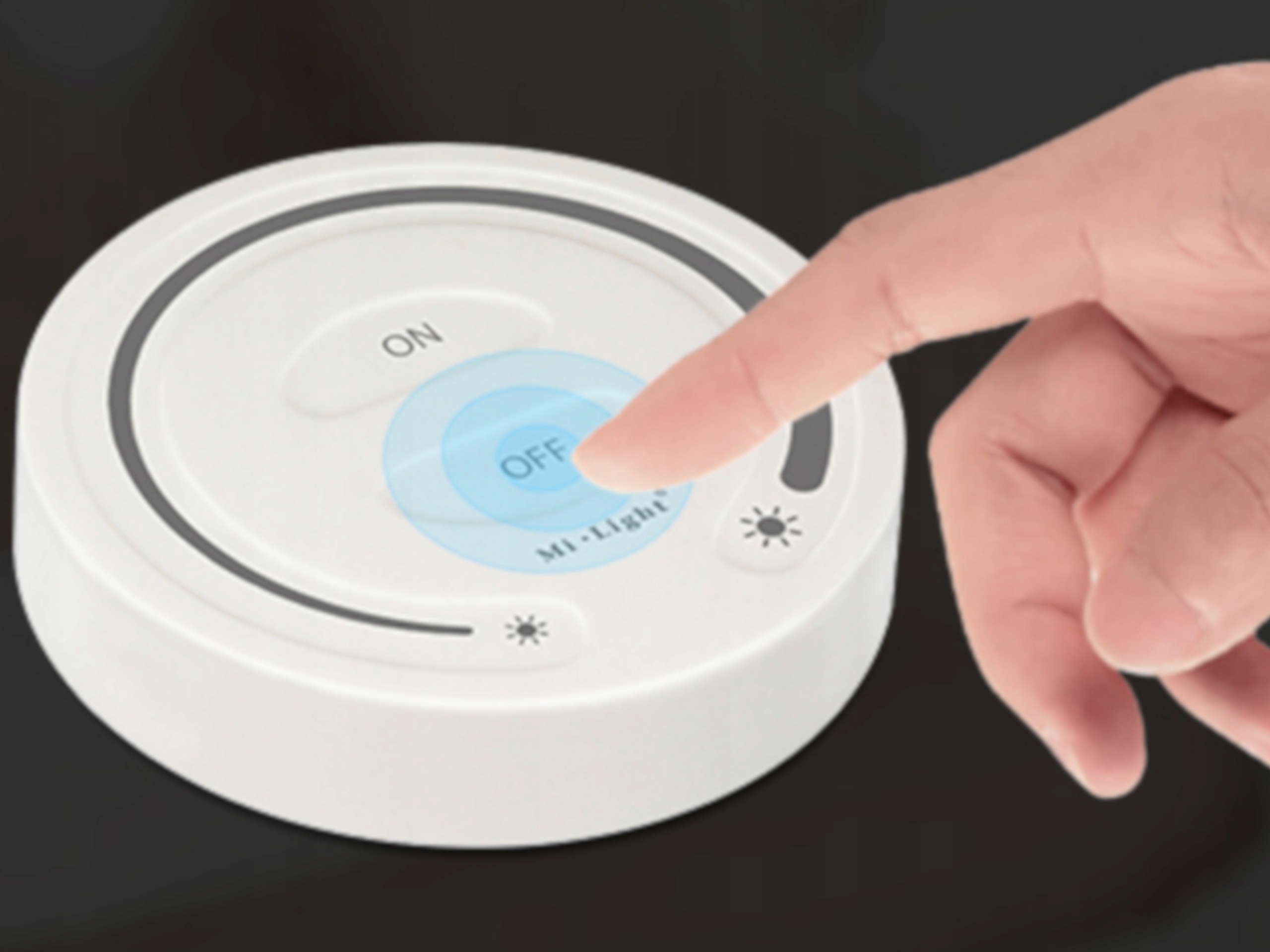 MILIGHT PILOT NAŚCIENNY DO LED FUT087B CZARNY Marka Mi-Light