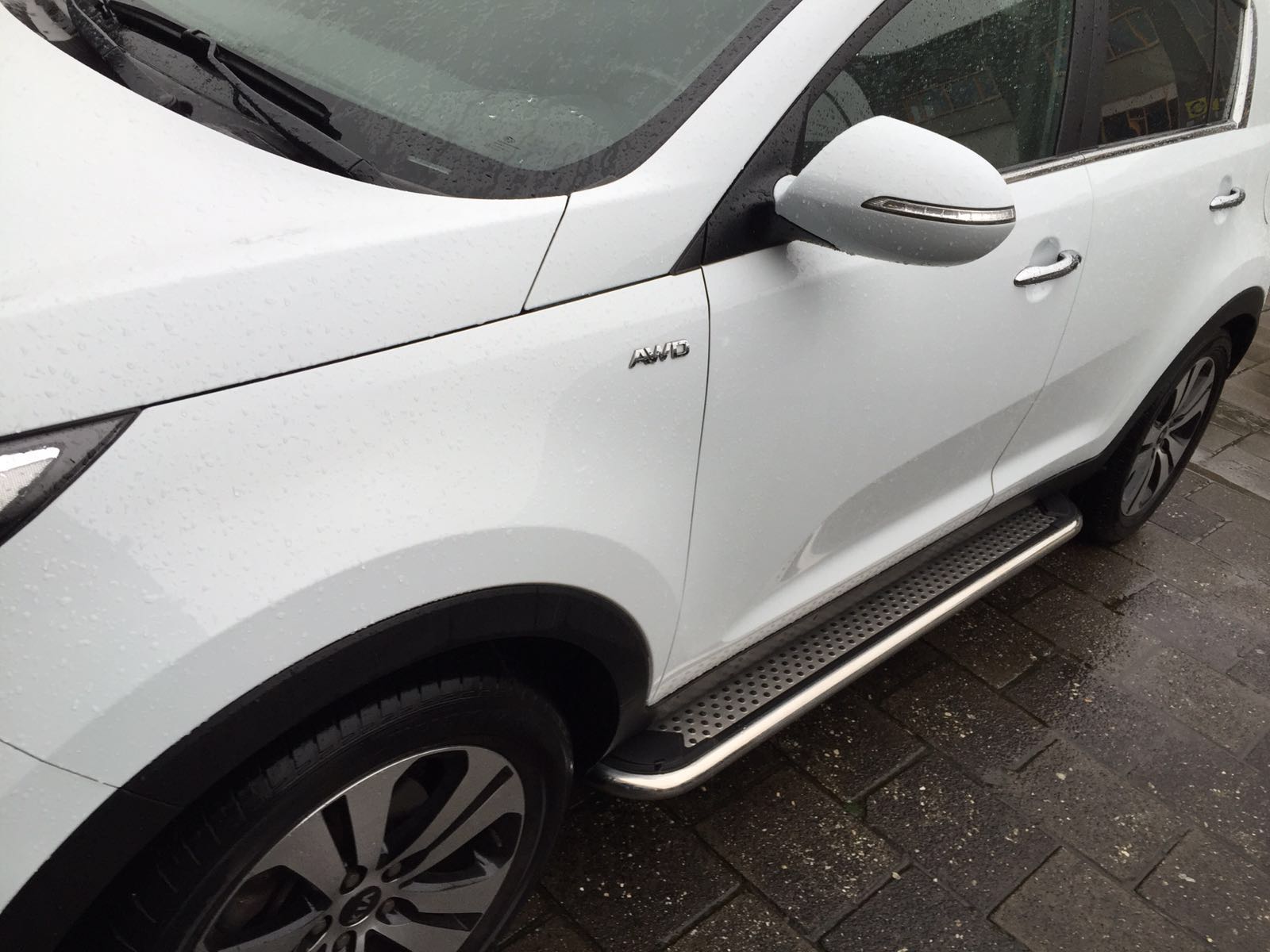 KIA SORENTO II 2009-2012 STOPNIE ORUROWANIE STOPNIE BOCZNE MOCNE Waga produktu z opakowaniem jednostkowym 10 kg