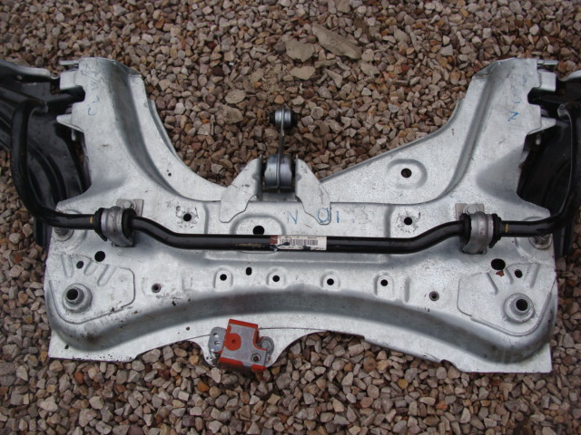 SANKI BELKA ZAWIESZENIA CLIO IV 2016r