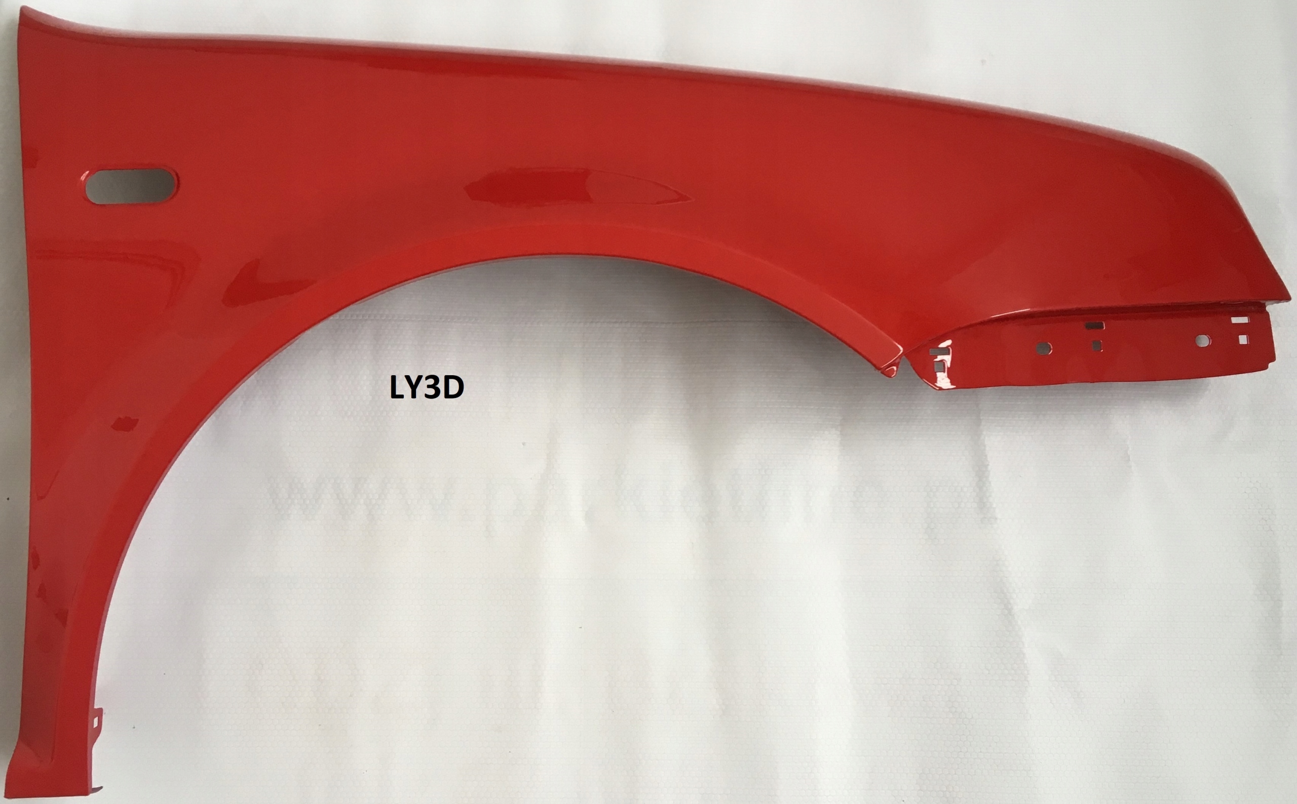 Blatník Pravý Vw Golf IV Nový, Barva LY3D