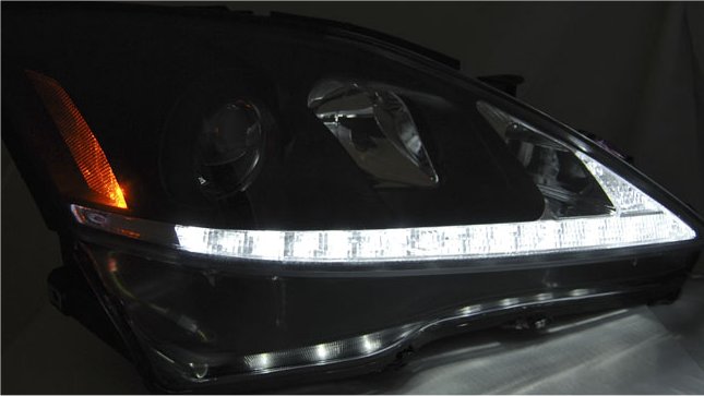 Lampy przód LEXUS IS 06- BLACK LED diodowe dzienne Wersja Europejska