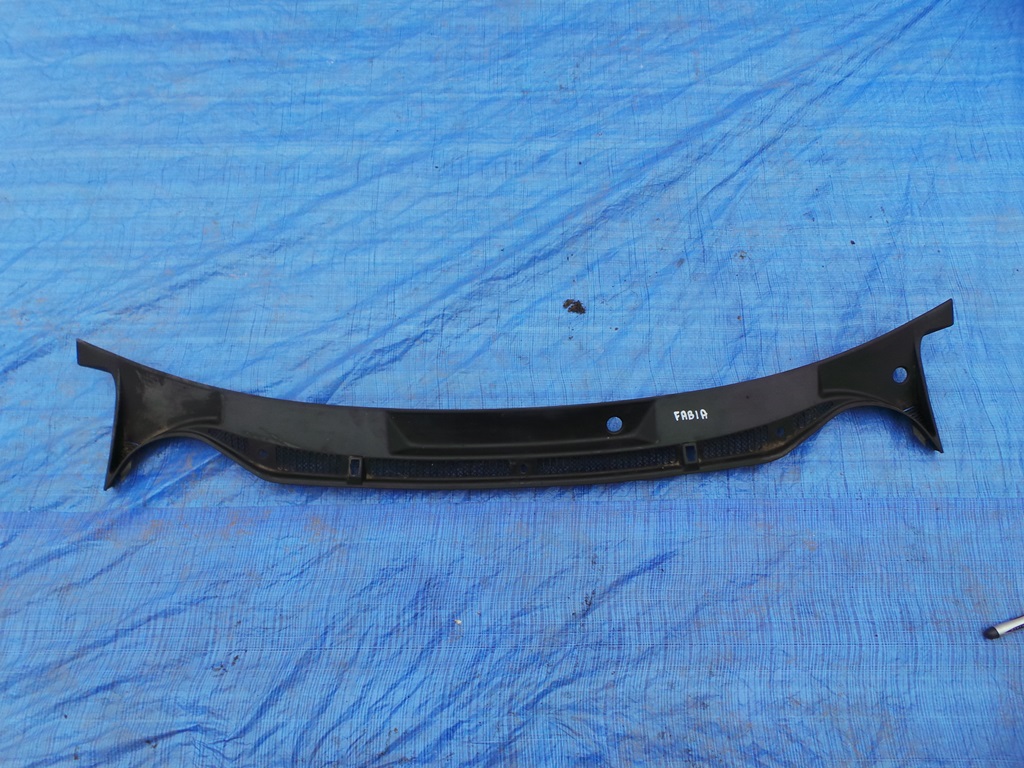 Podszybie przód Skoda Fabia I 6Y1819415A Producent części Skoda OE