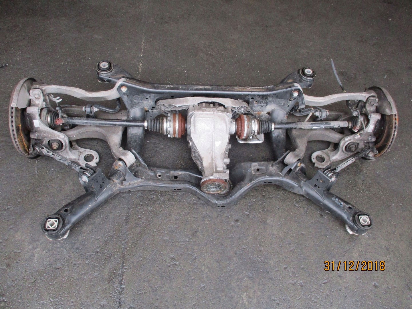 Zawieszenie tylne AUDI A6 4G0 3,0TFSI Producent części Audi OE