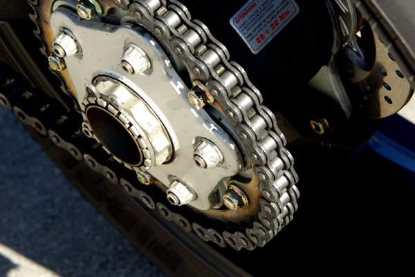 SMAR PRZEMYSŁOWY DO ŁAŃCUCHÓW SPRAY MOTIP 500ML Rodzaj smar teflonowy