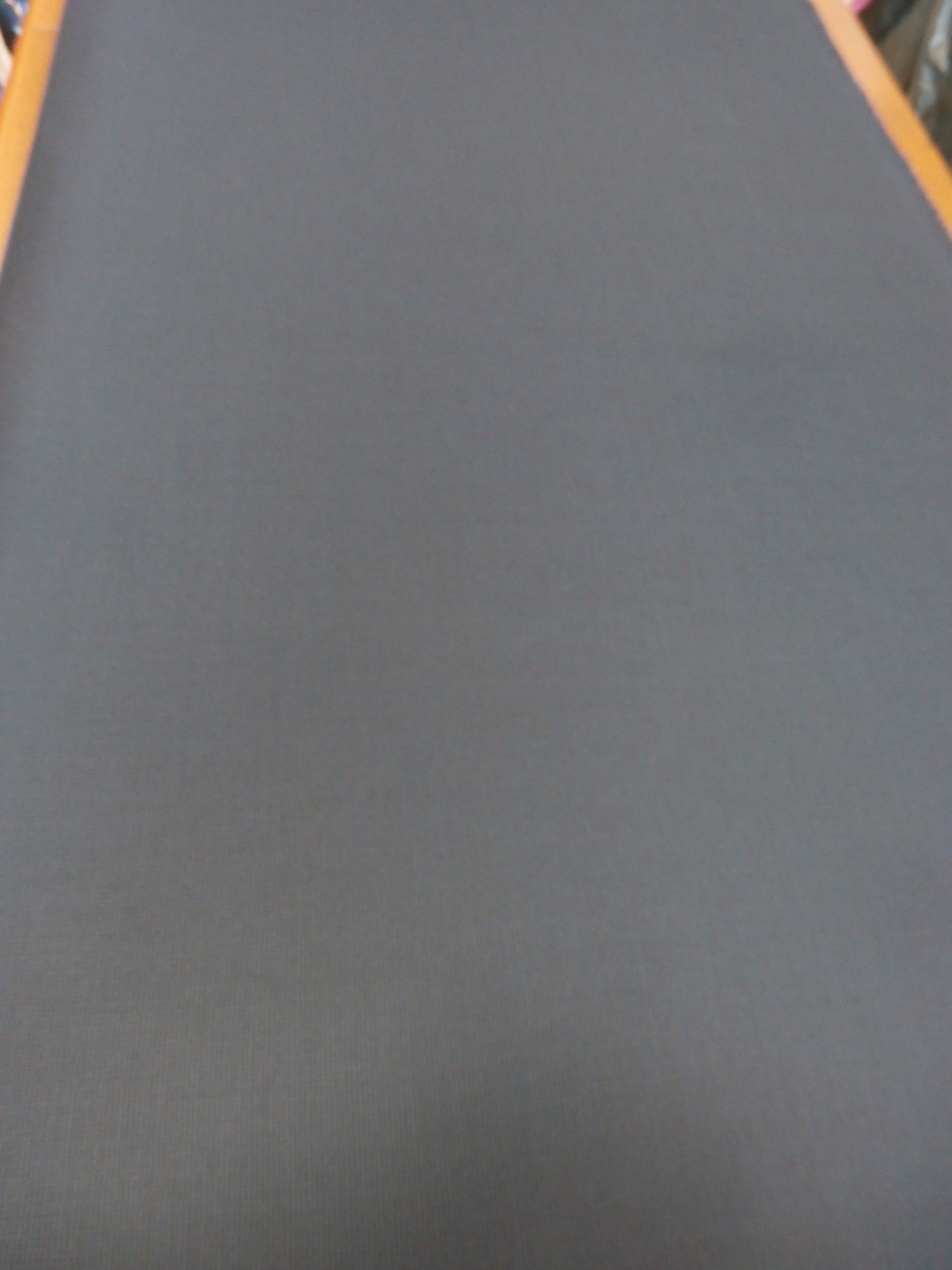 granátově černá vlna s hedvábím