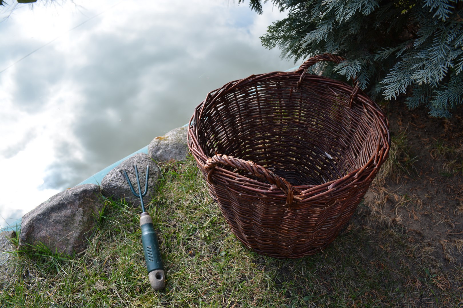 WIKLINOWY KOSZ - WIELKOŚĆ 50' - Z CIEMNEJ WIKLINY Marka inna