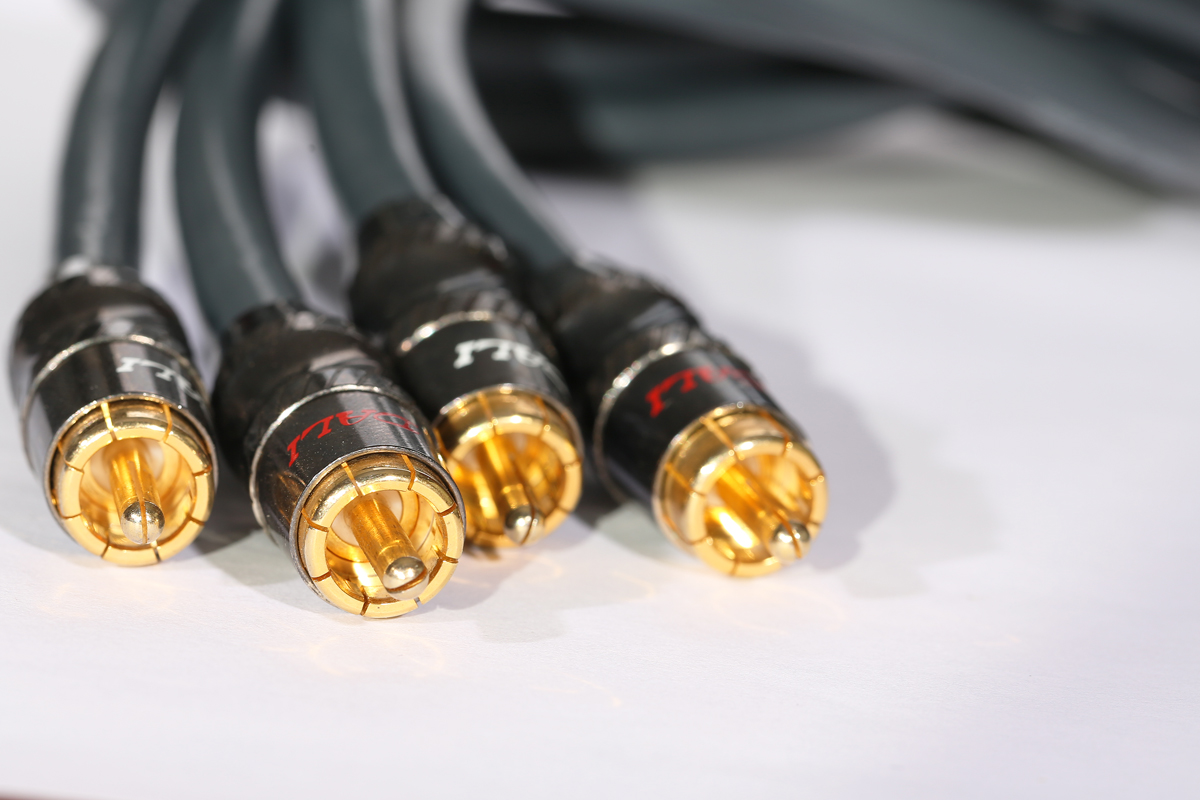 Dali Hi Endowy interconect długi 2x 120 cm Marka AudioQuest