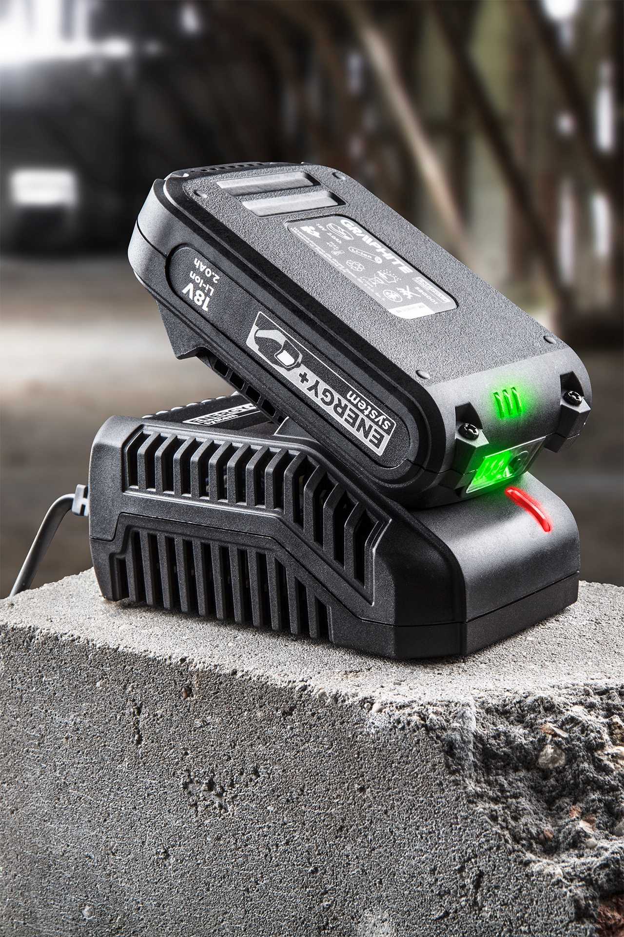 GRAPHITE MŁOTOWIERTARKA udar 0,8J SDS-plus 18V akumulator 1x2Ah 58G009 Typ uchwytu SDS Plus