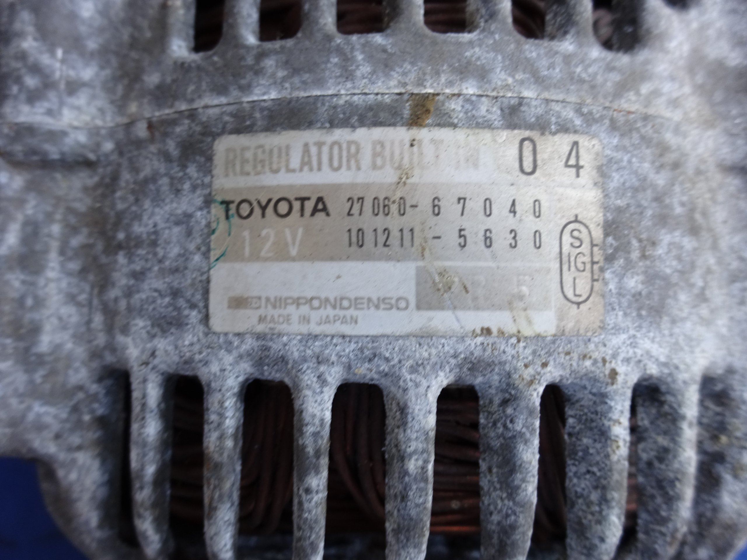 TOYOTA HIACE 4 - RUNNER LAND CRUISER 3 . 0d ALTERNATOR Номер каталозі запчастини 27060 - 67040 foto 0