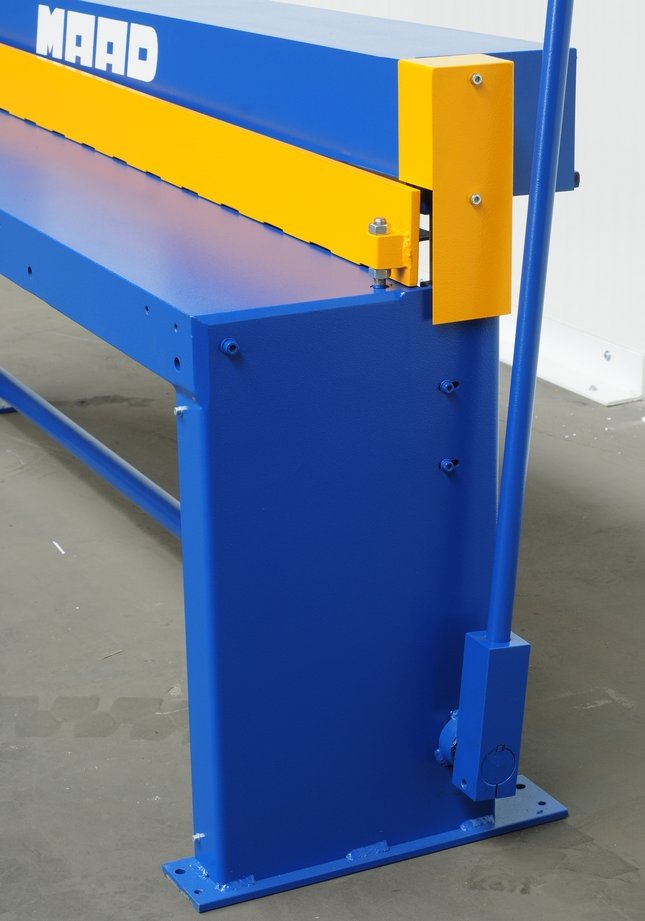 RĘCZNA GILOTYNA DO BLACHY 2080x1,25mm PRODUCENT Rodzaj gilotyna