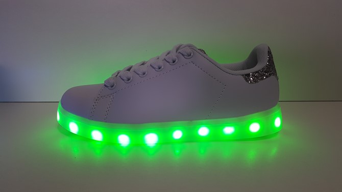 BUTY LED ŚWIECĄCE PODSWIETLANE SHUFFLE DANCE SIL38 Zapięcie sznurowane