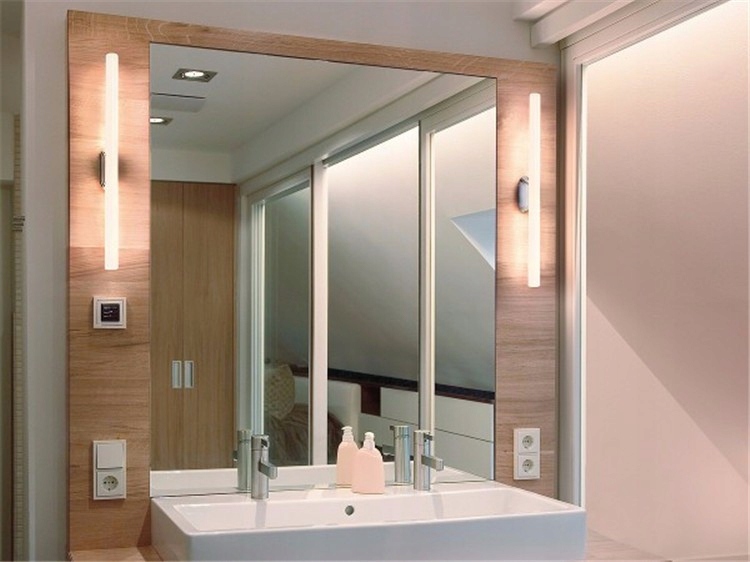 Żarówka liniowa LED OSRAM 4,8W S14d = LINESTRA 40W Moc 4.8 W