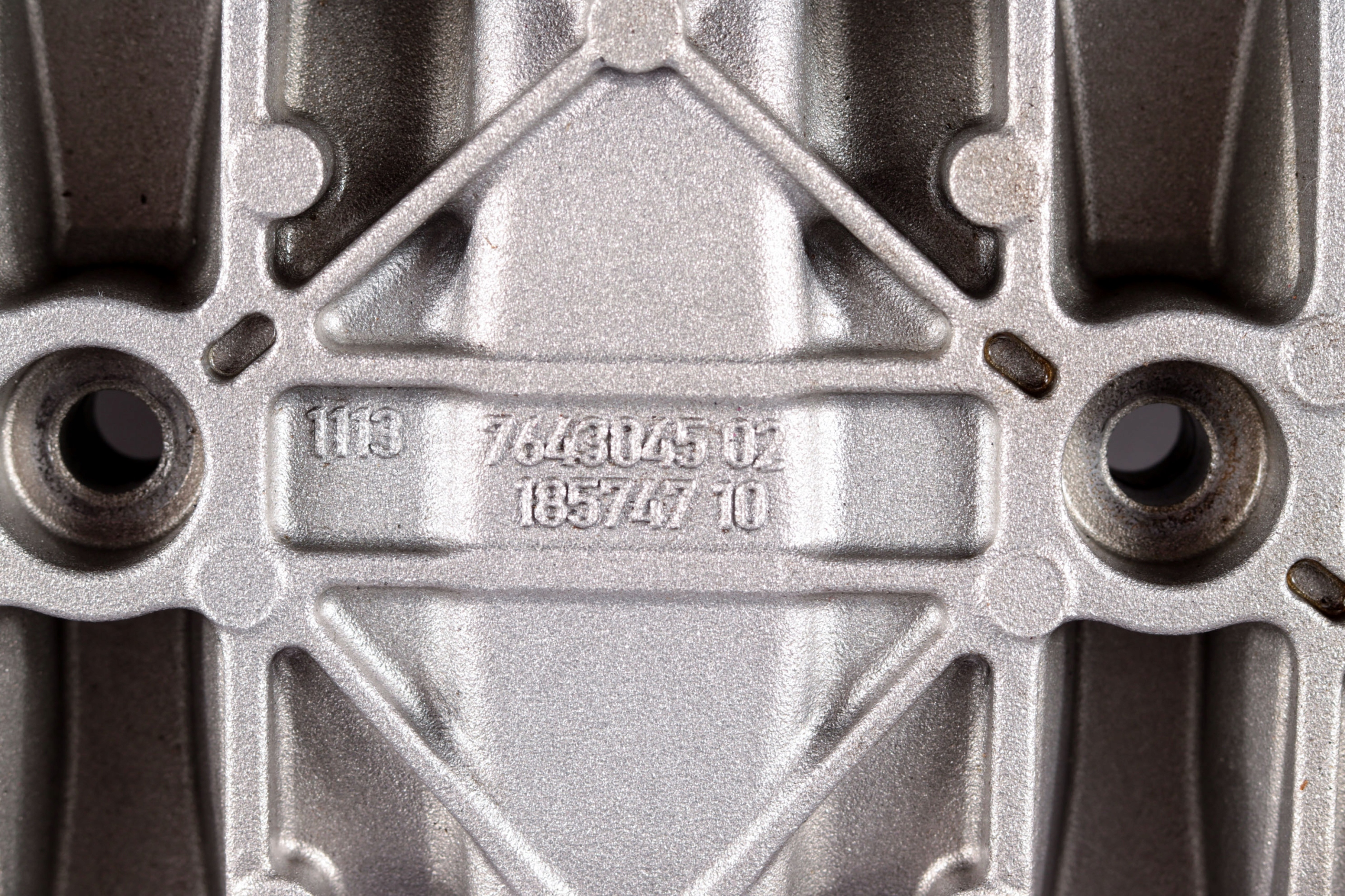 BMW G01 G02 B58 OSLONA OLEJOWA WKLAD MISKI 7643045 Part manufacturer BMW original OE