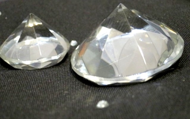 

Kryształowy Szlif Diament Stożek 56mm Szkła Figura