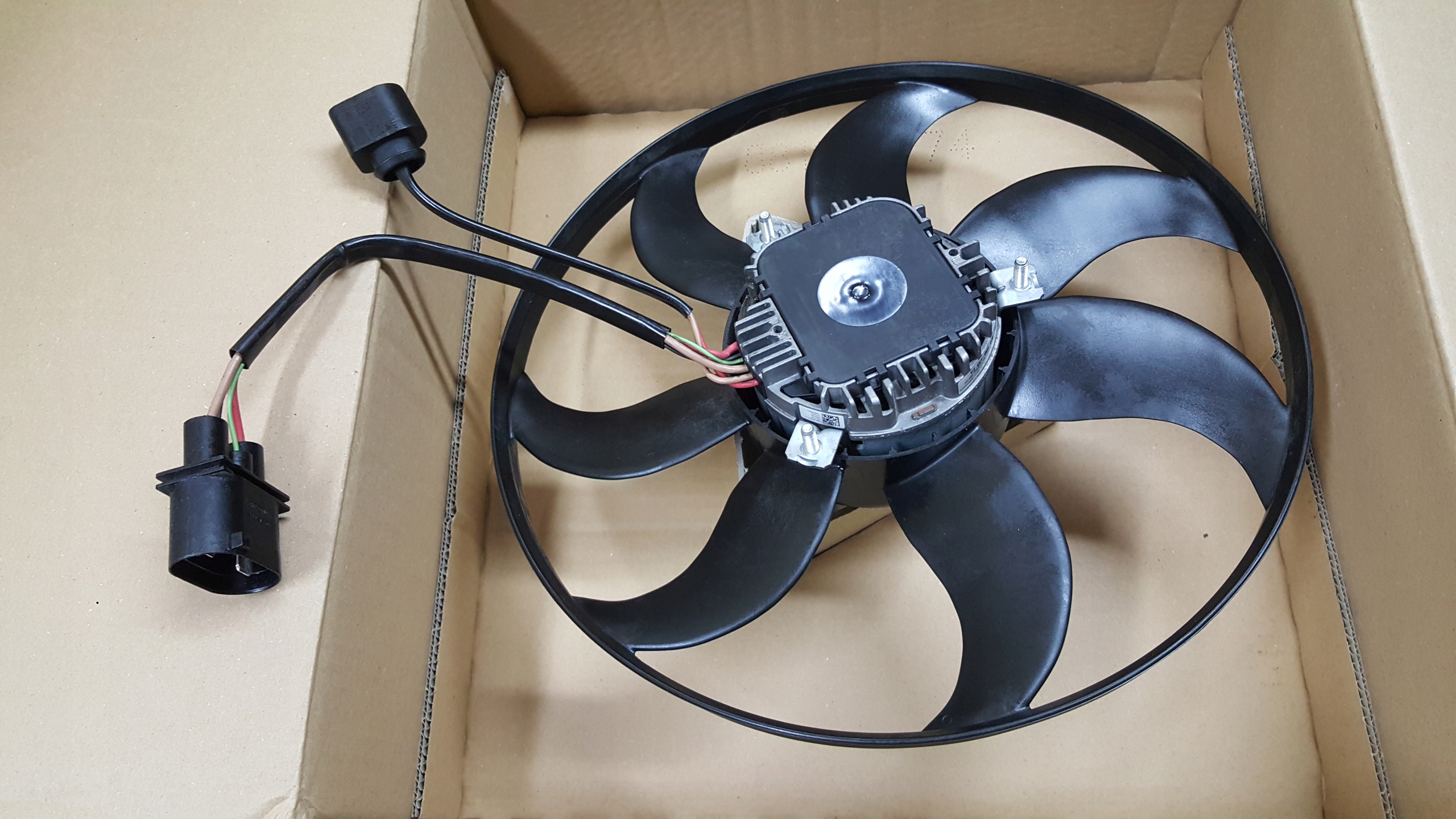 фольксваген поло 2003 вентилятор охлаждения двигателя. фольксваген шаран. вентилятор радиатора гольф 2 1. вентилятор охлаждения радиатора фольксваген джетта 6. вентилятор охлаждения двигателя фольксваген джетта 5 2.