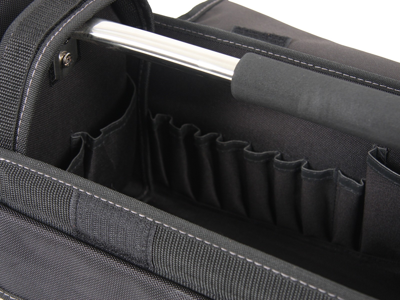 WALIZKA NARZĘDZIOWA DLA ELEKTRYKA TORBA MONTERSKA EAN (GTIN) 4042545102906