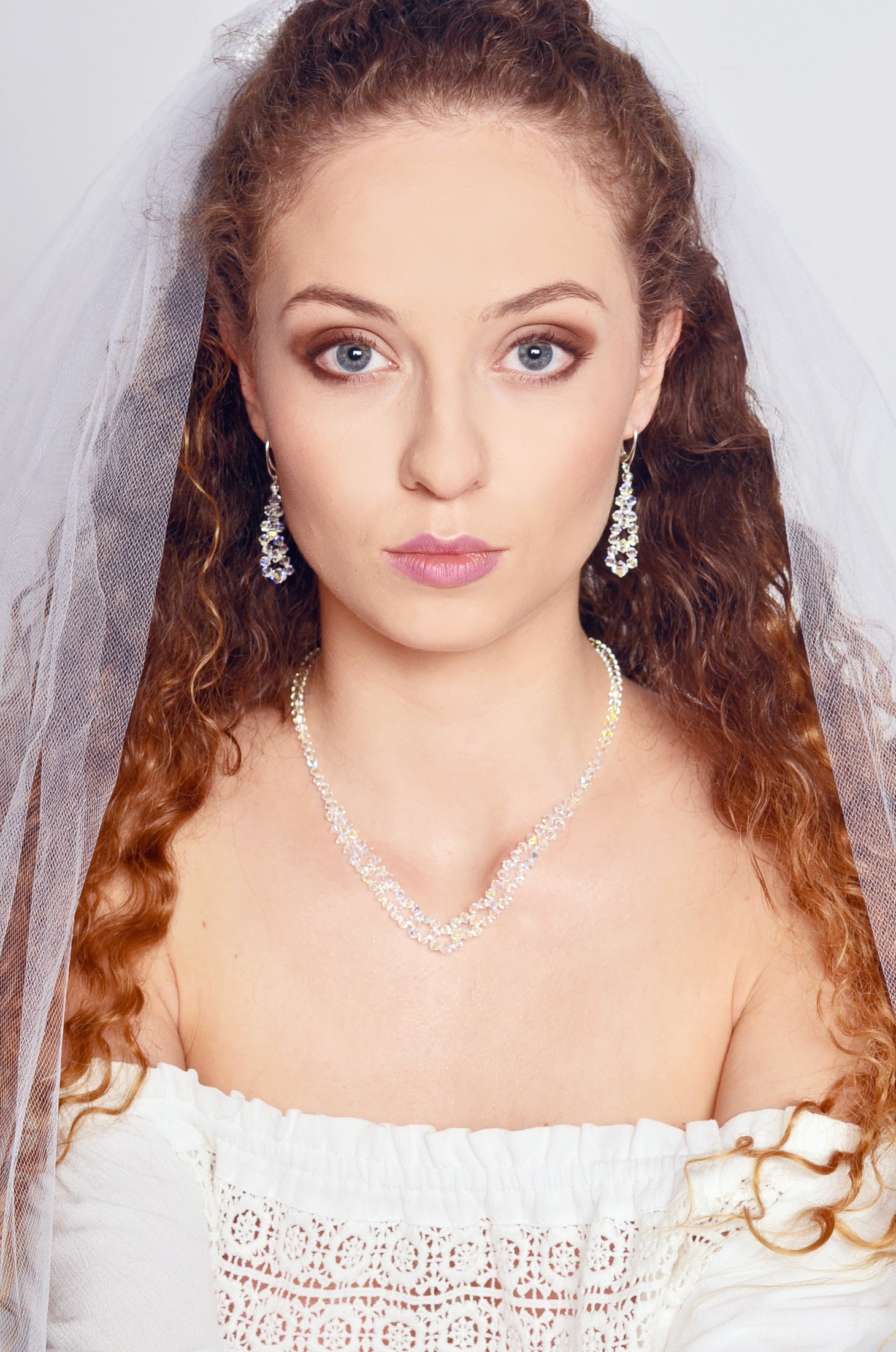 Naszyjnik z Swarovski Elements srebrny rodowany Marka Astyle