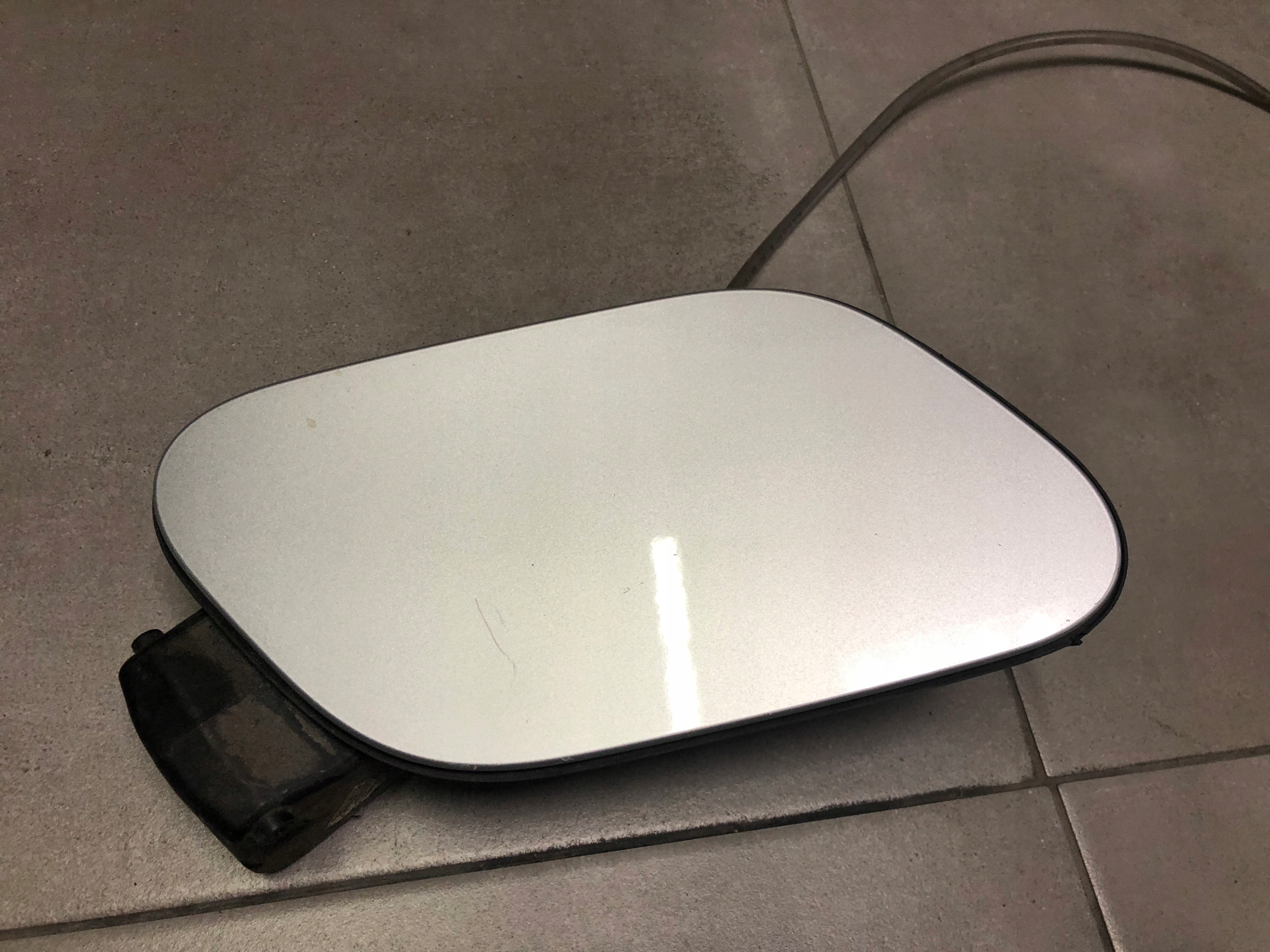 VW Golf VII 14 TGI лючок вливу палива CNG La7w