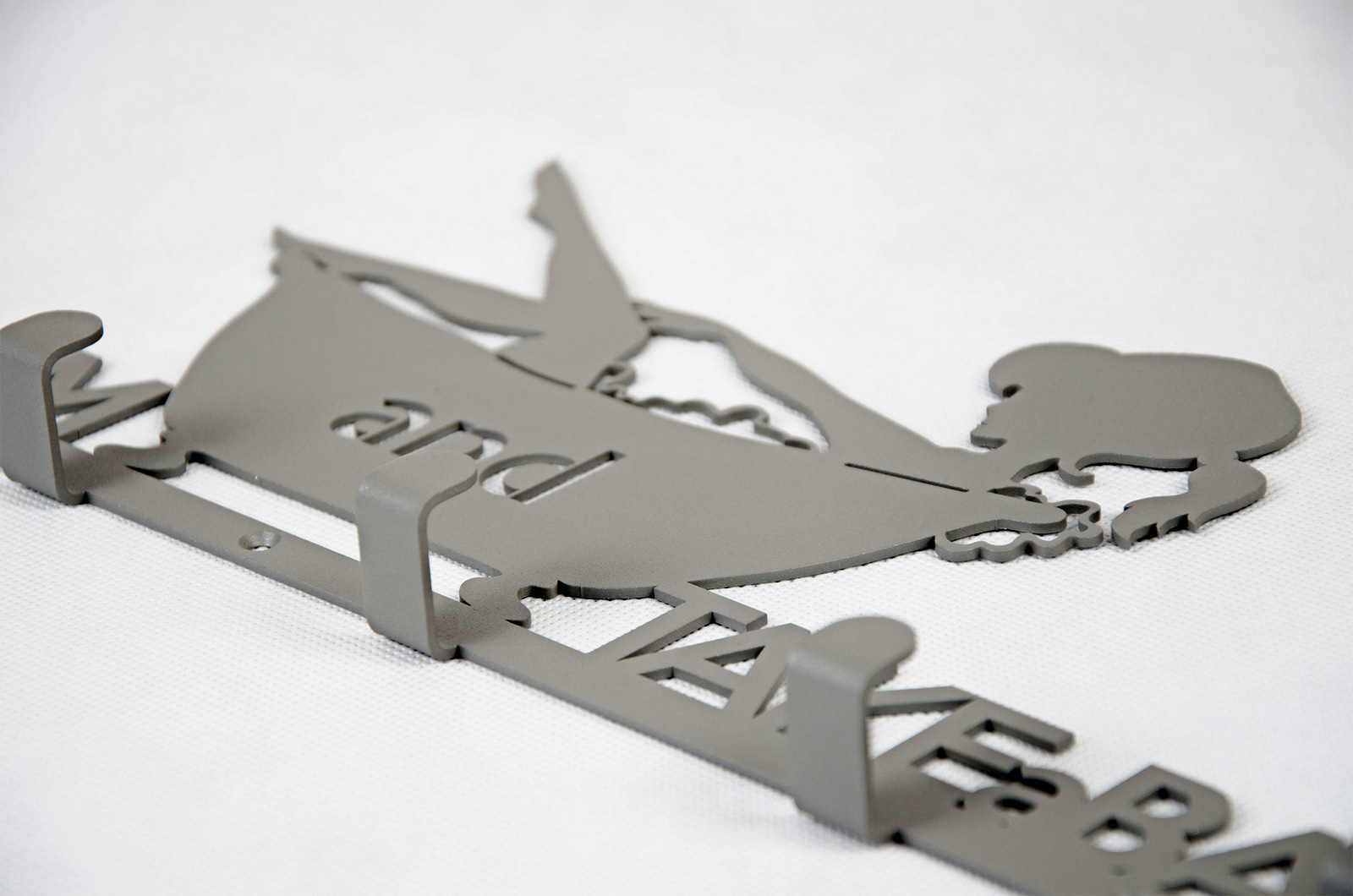 Łazienkowy wieszak ścienny na ręczniki Take a bath Materiał wykonania metal